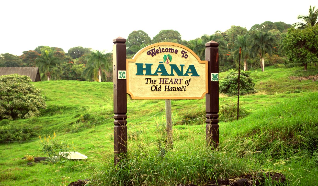 Tour to Hana